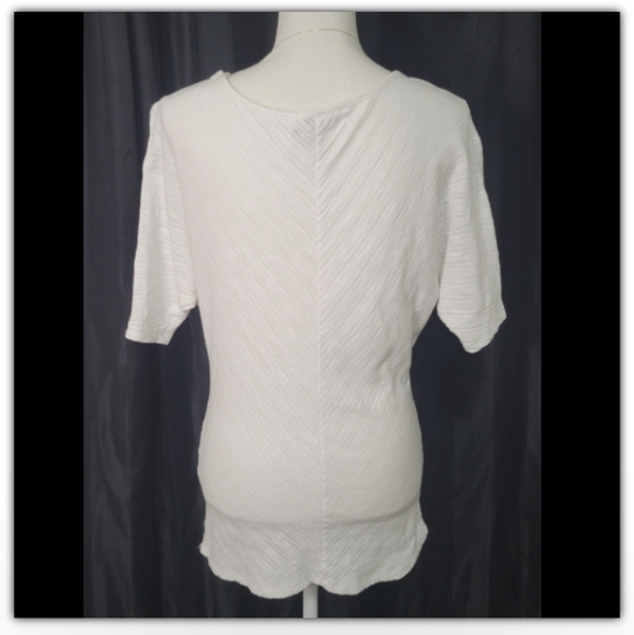 Cupcake and Cashmere top size small - Picture 2 of 4